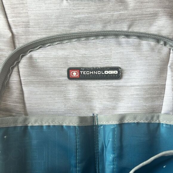 OGIO Urban Watson 17" laptop Backpack - Picture 10 of 10